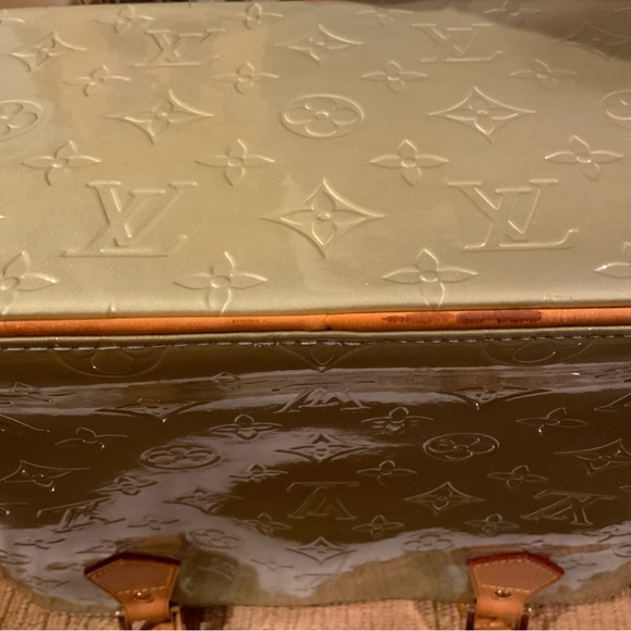 SOLD. LV Monogram Vernis Houston Tote - Picture 10 of 13